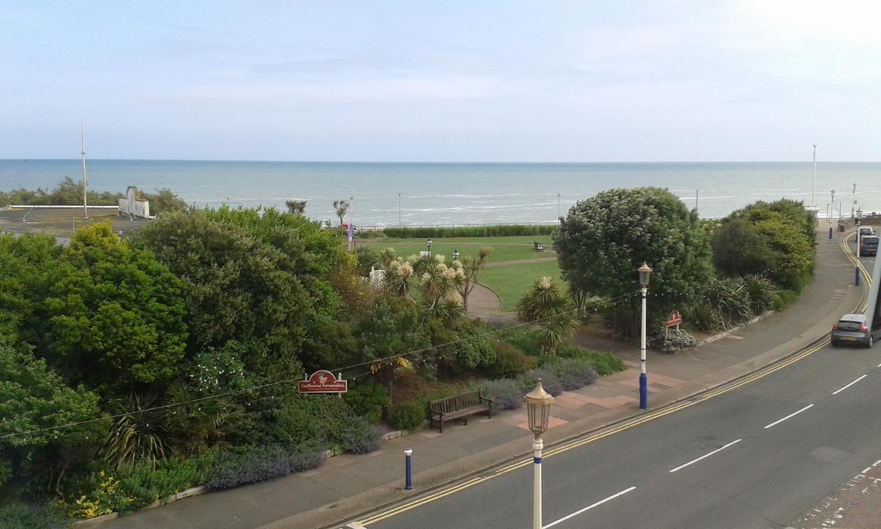 By The Sea Bed & Breakfast Eastbourne