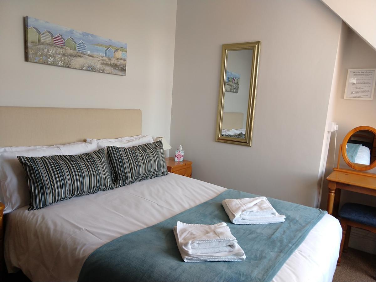 Bed & Breakfast By The Sea Eastbourne