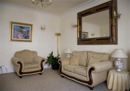 Hotel Savoy Court Eastbourne