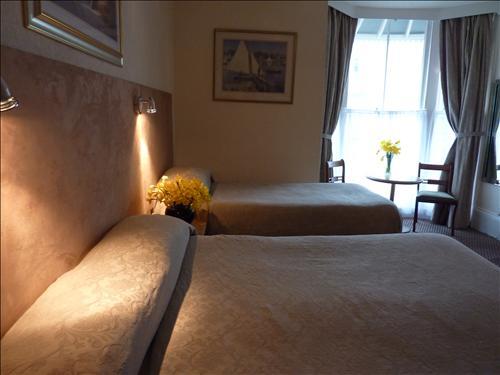 Savoy Court 2* Eastbourne