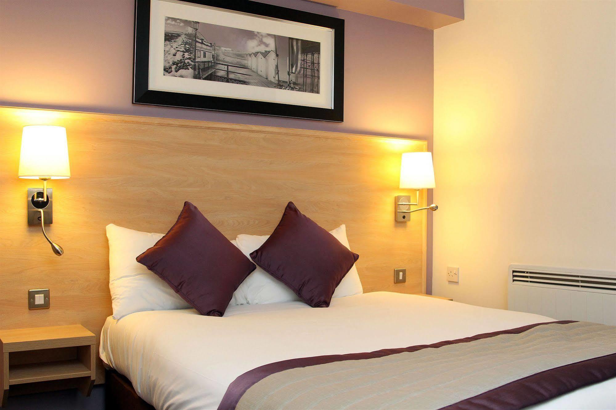 Shore View Hotel 3*
