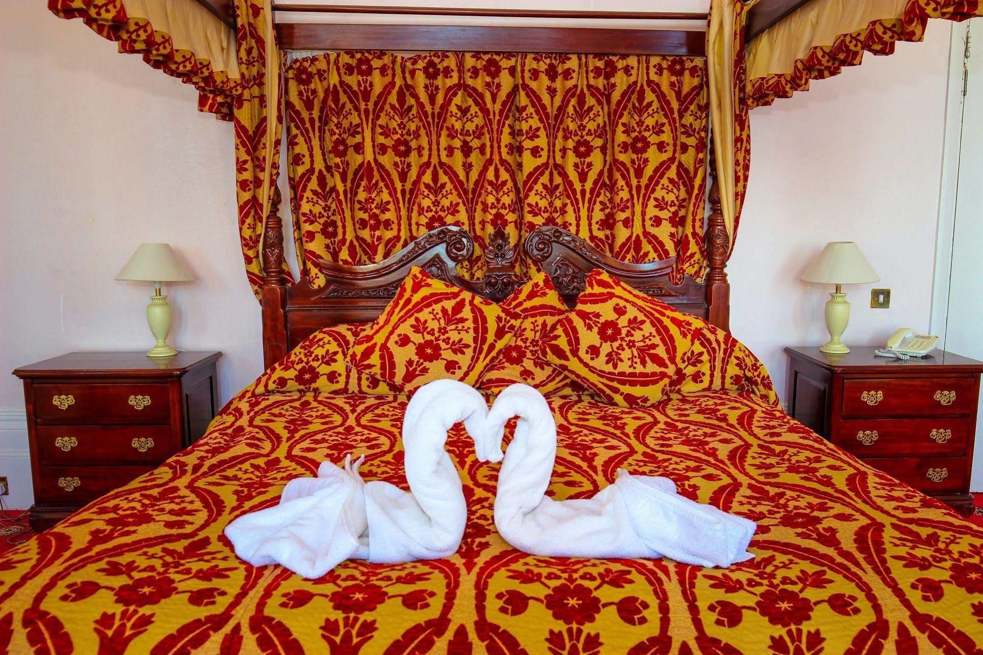 The Mansion Lions 3* Eastbourne