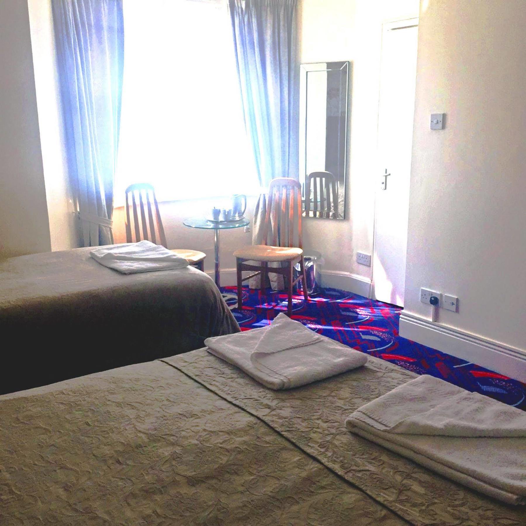 Savoy Court 2* Eastbourne