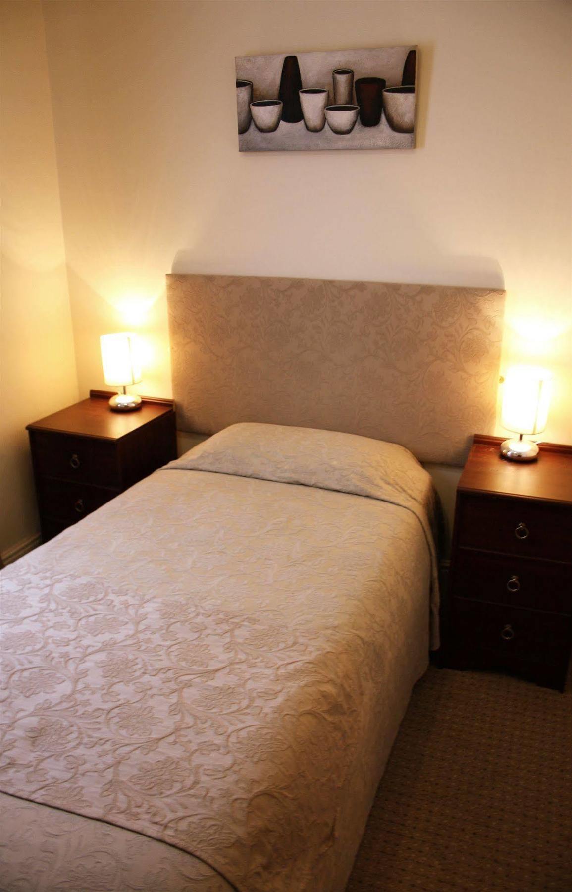 Hotel Savoy Court 2*