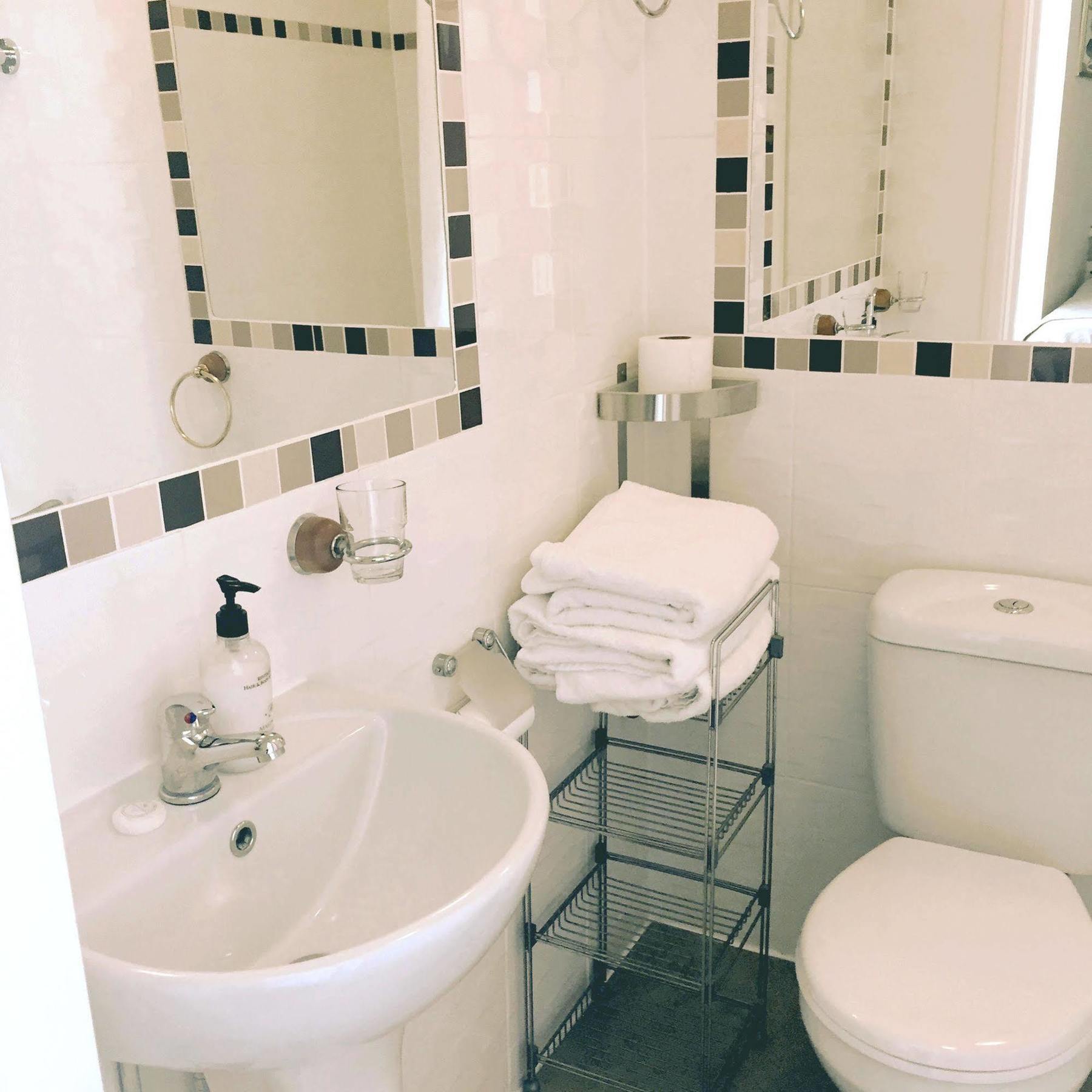 Hotel Savoy Court 2*