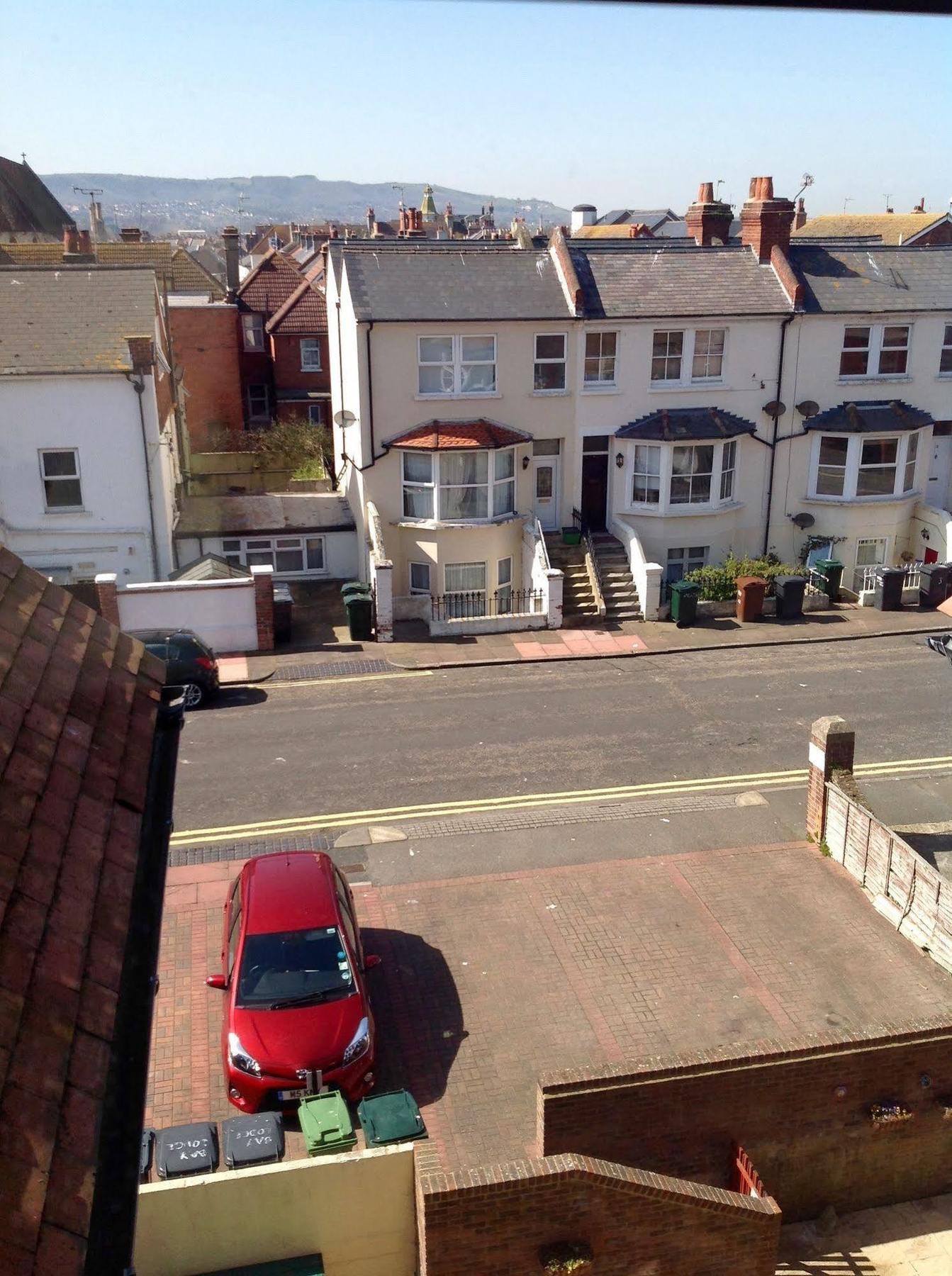 By The Sea 3* Eastbourne
