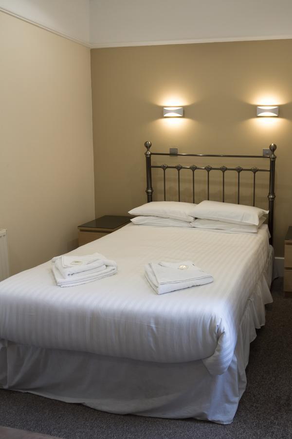 Hadleigh Hotel 2*