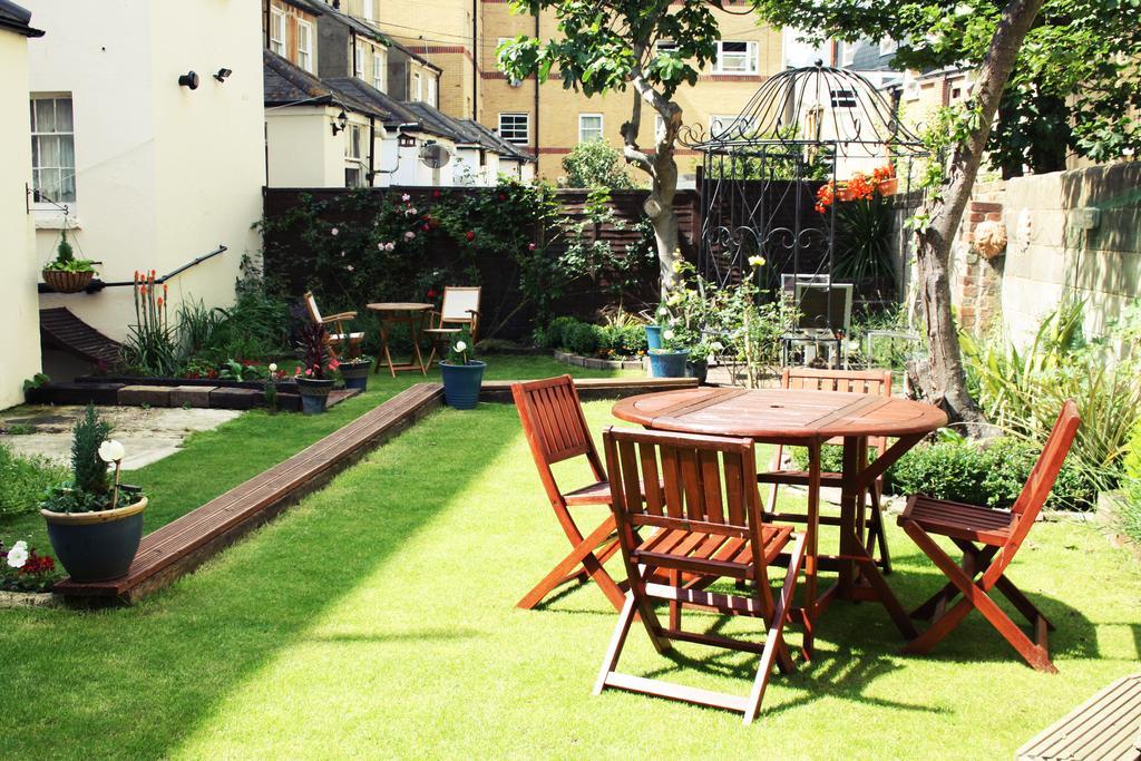Savoy Court Hotel
