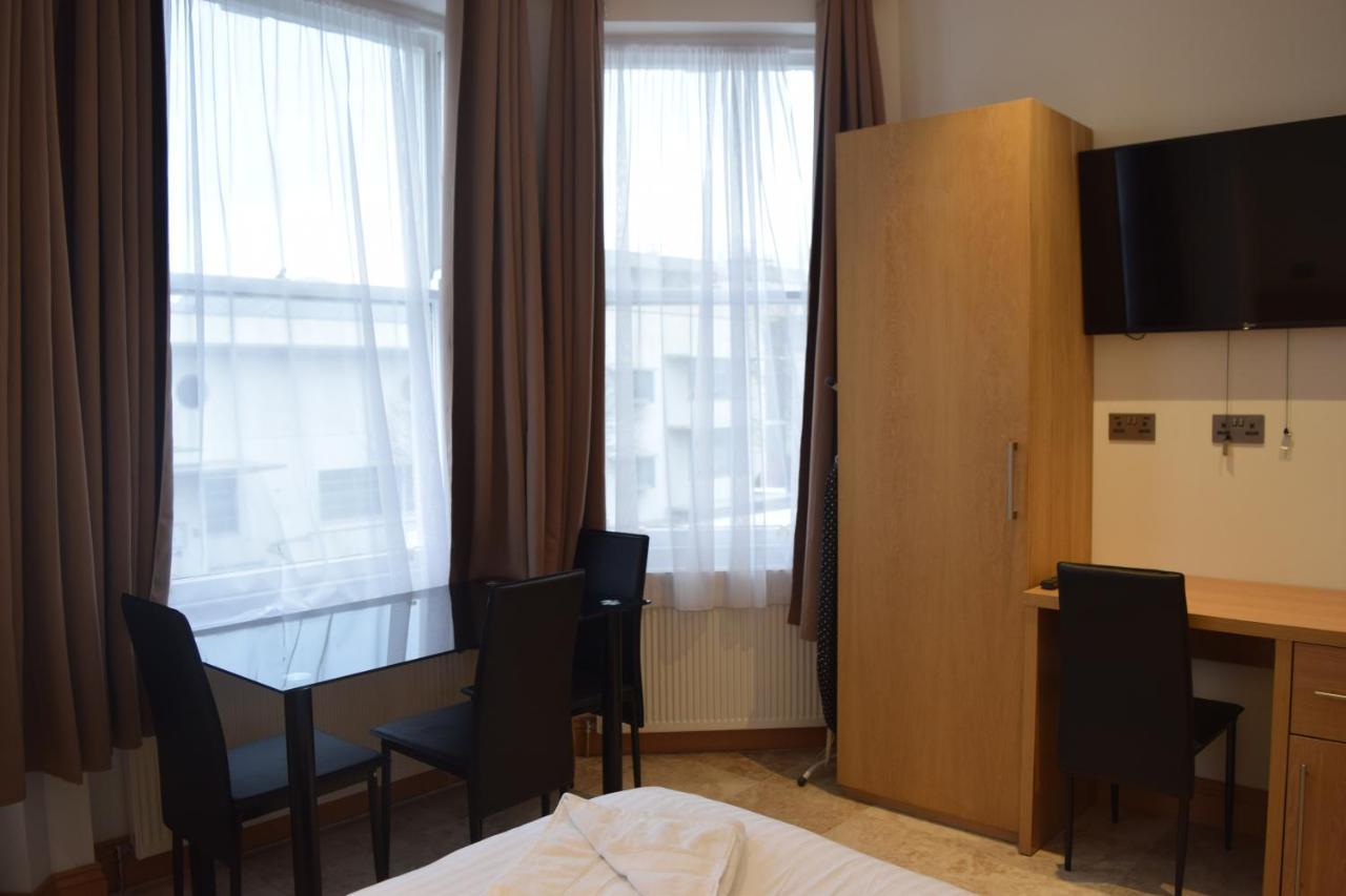 Congress Aparthotel 3*