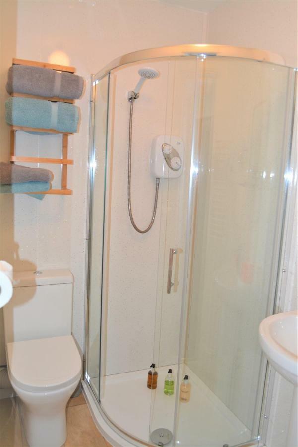 Loriston Apartment *