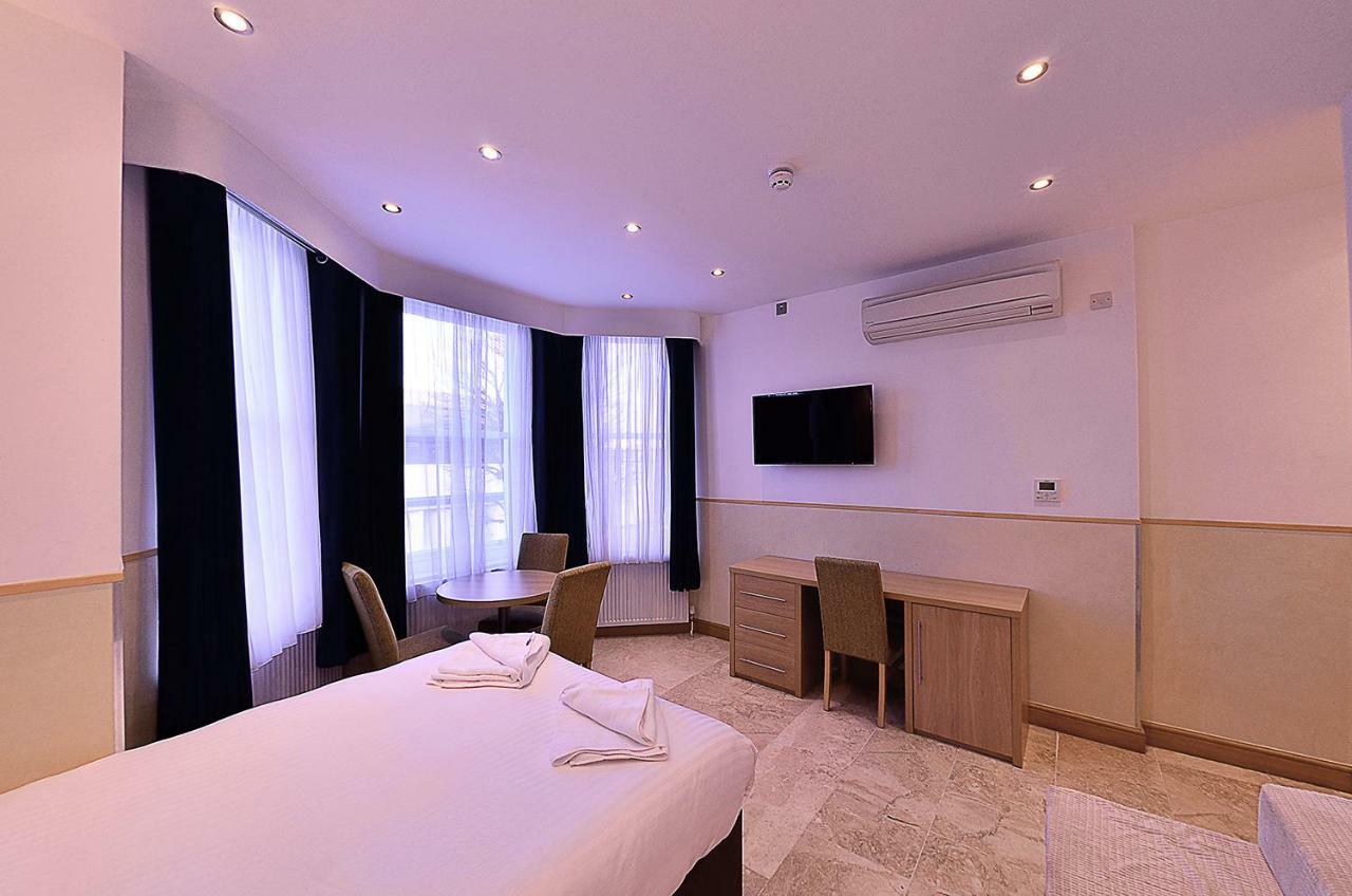 Duke Aparthotel