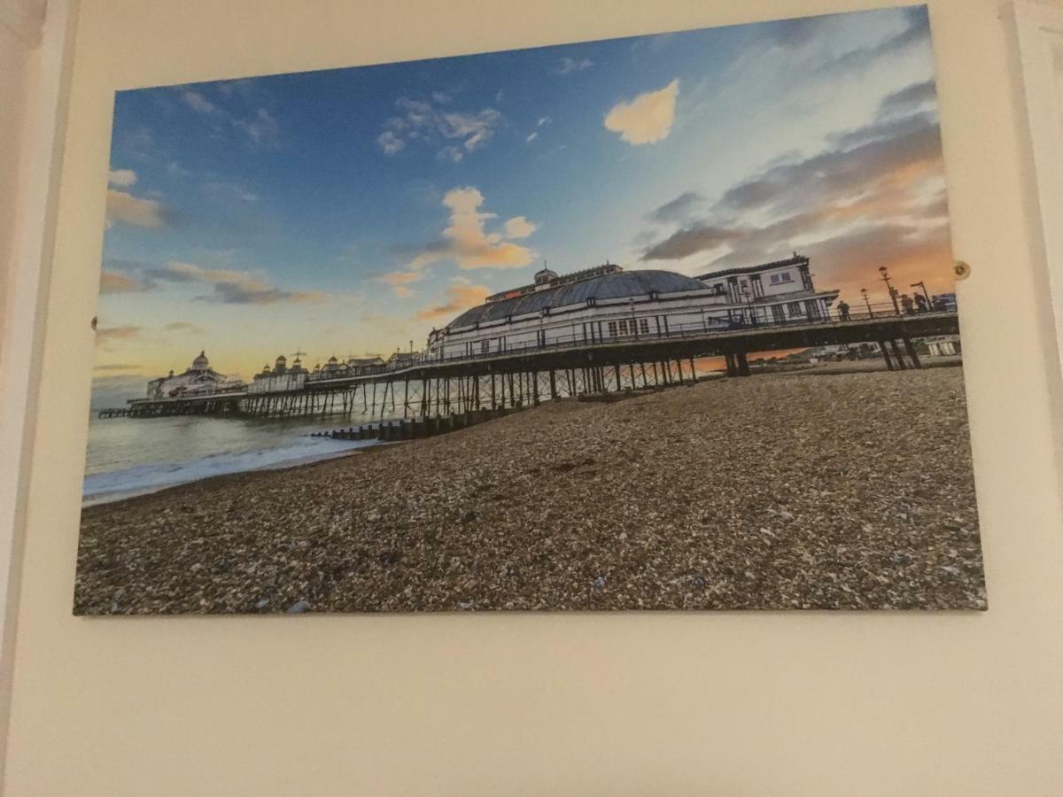 Sea Breeze * Eastbourne