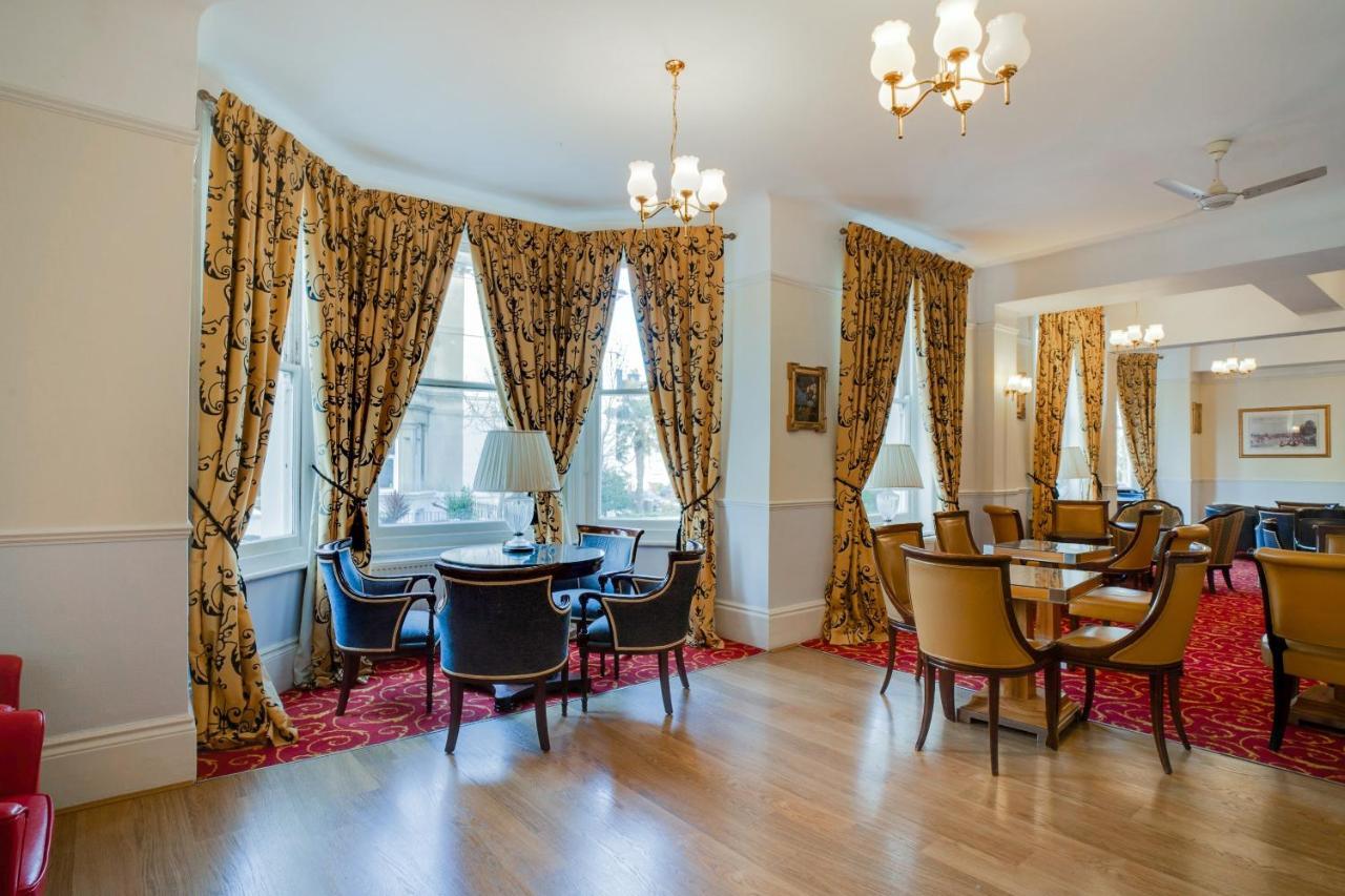 Oyo The Palm Court Hotel Eastbourne
